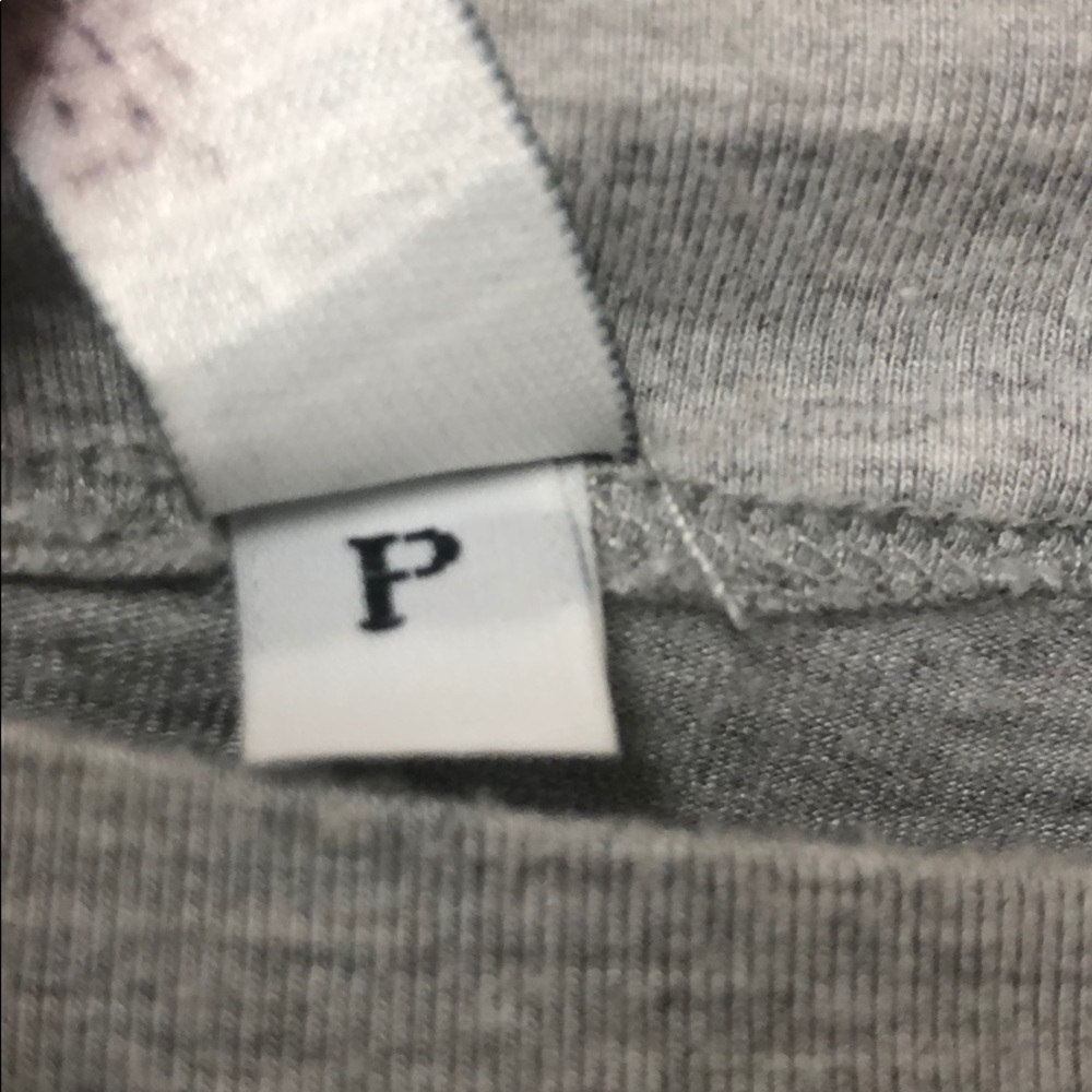 Super soft petite gray 3/4 top - Laundry - Picture 5 of 5